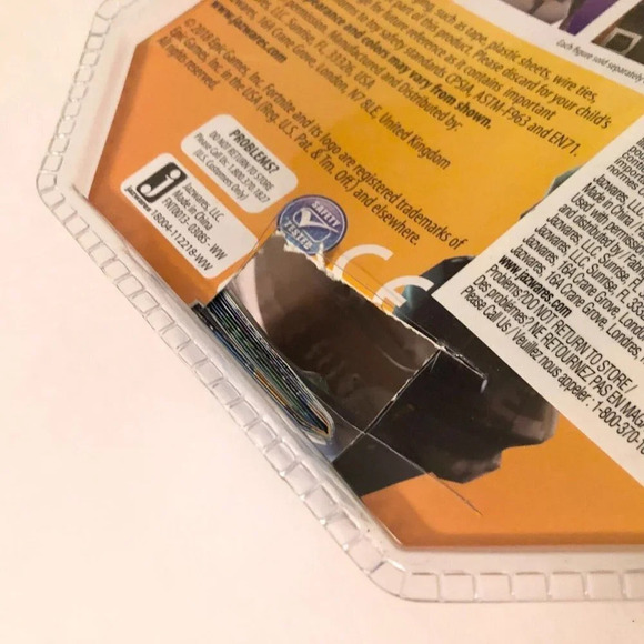 2018 Fortnite Bandolier Solo Mode  Action Figure Epic Games Damaged Box - Picture 11 of 16